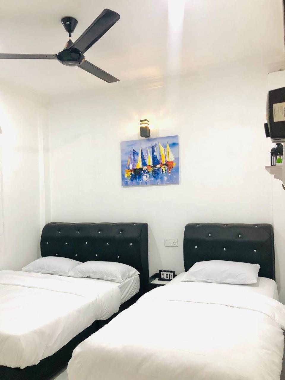 Roomstay By Abe Cottage Kampung Kuala Besut Exteriör bild