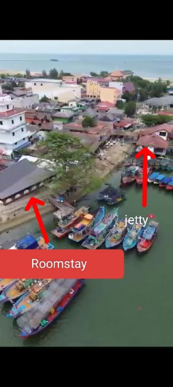 Roomstay By Abe Cottage Kampung Kuala Besut Exteriör bild
