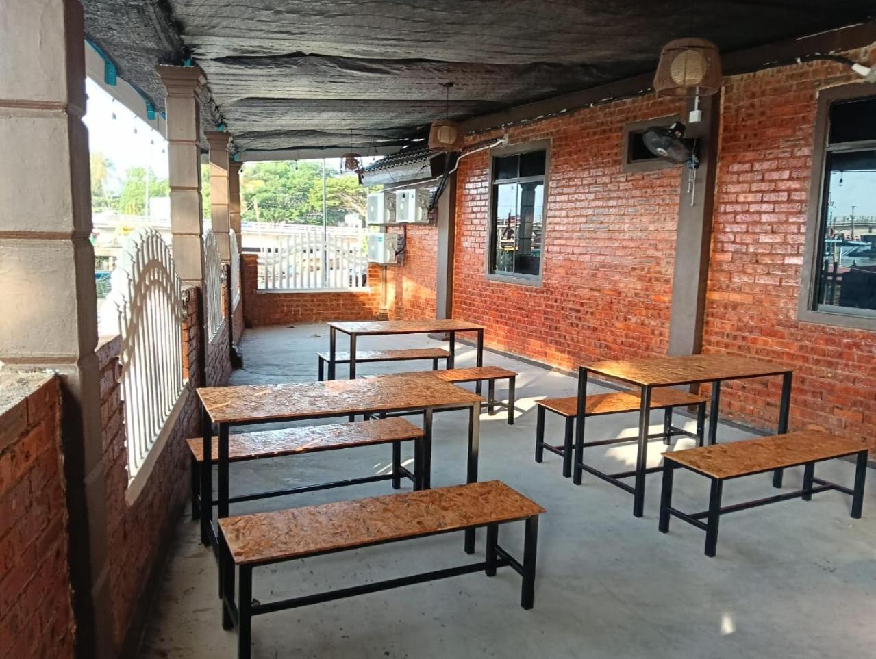 Roomstay By Abe Cottage Kampung Kuala Besut Exteriör bild